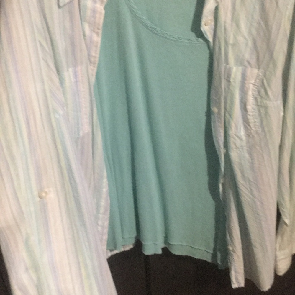Two piece set - Picture 4 of 4